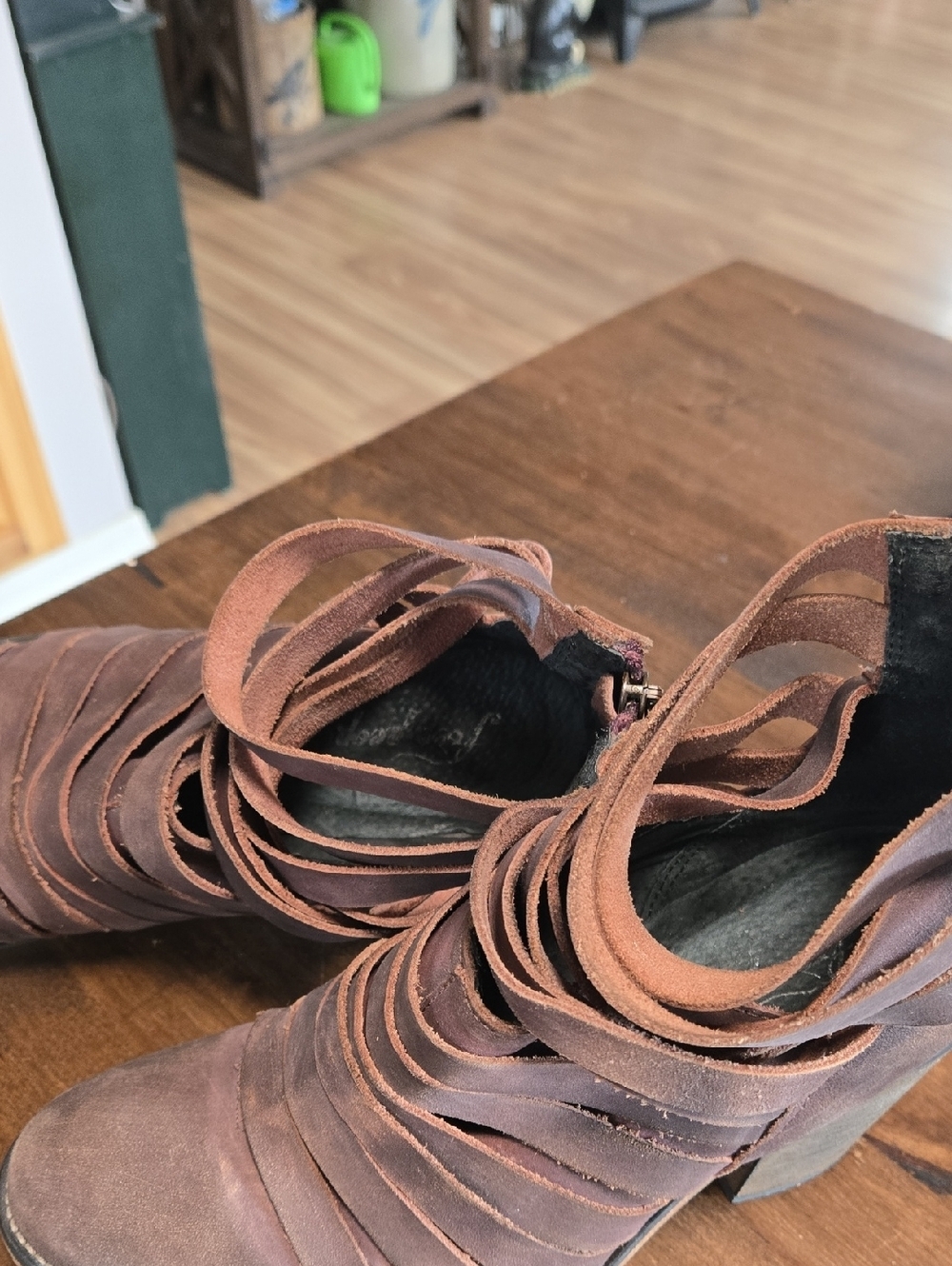 Free People Leather Strappy Booties Size 40 Dark Brown Learher With Stacked Heel - Picture 10 of 10
